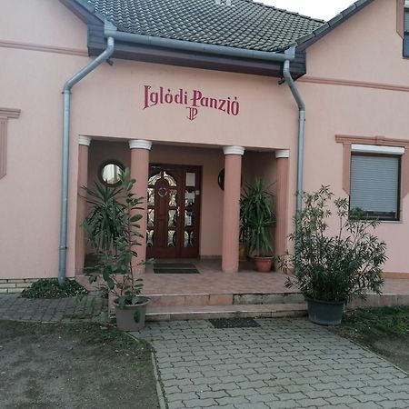 Hotel Iglodi Panzio Kunszentmárton Exteriér fotografie