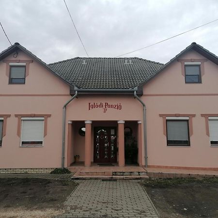 Hotel Iglodi Panzio Kunszentmárton Exteriér fotografie
